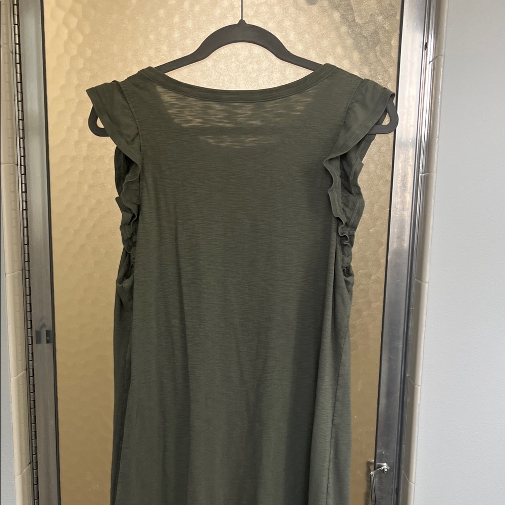 Universal Thread Gray Patterned Top - Picture 5 of 5
